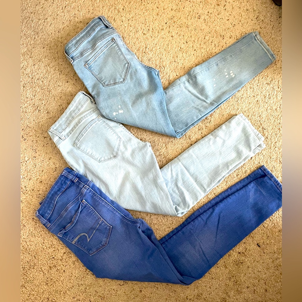 Lot of (3) Size 2 petite/short jeans